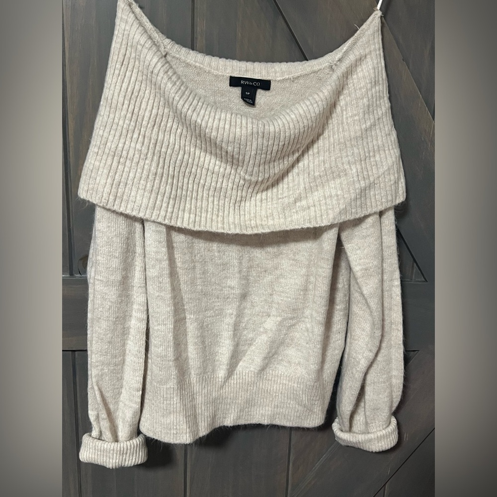 Off the shoulder Knit Top